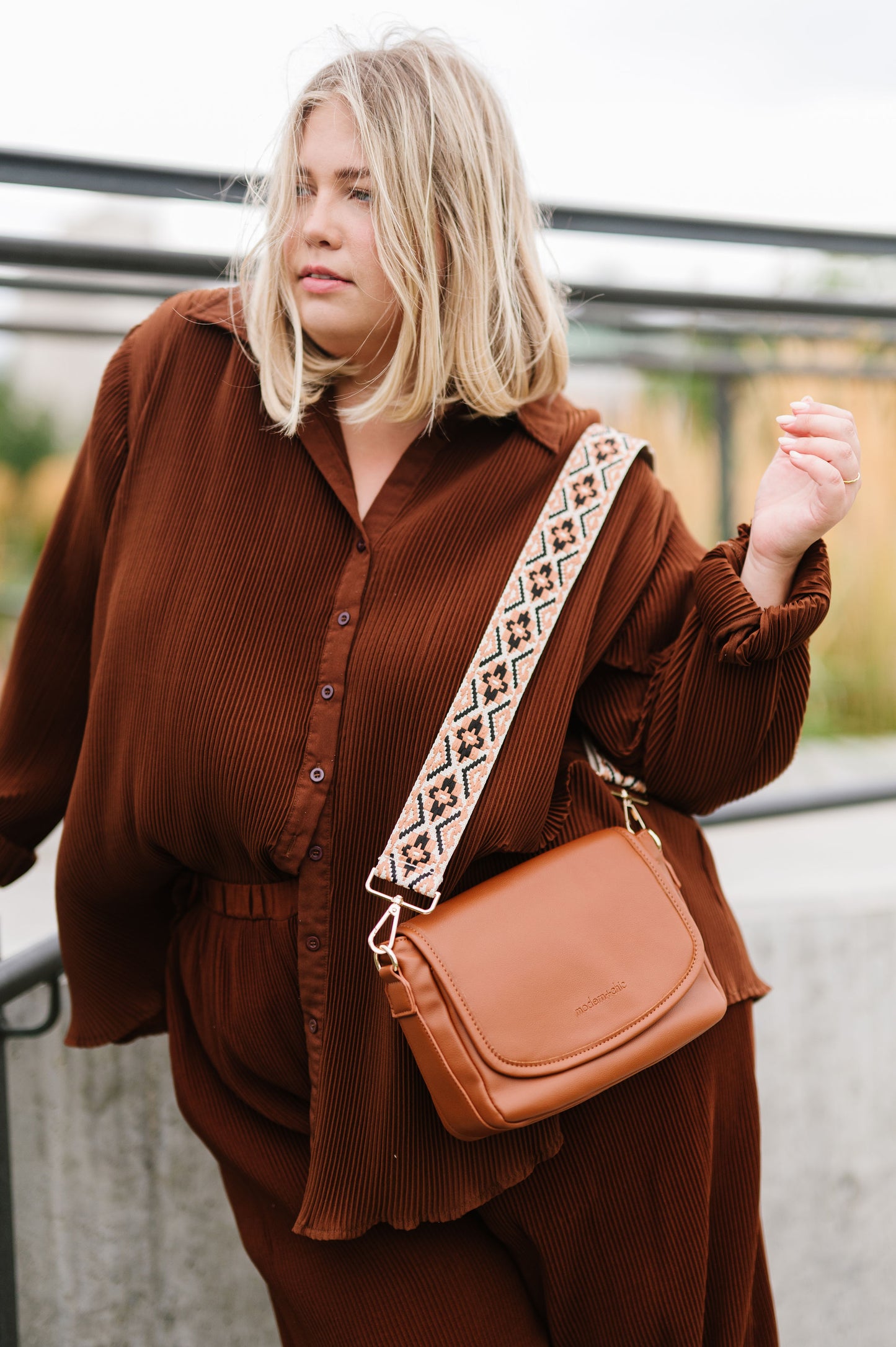 Tabitha Woven Adjustable Bag