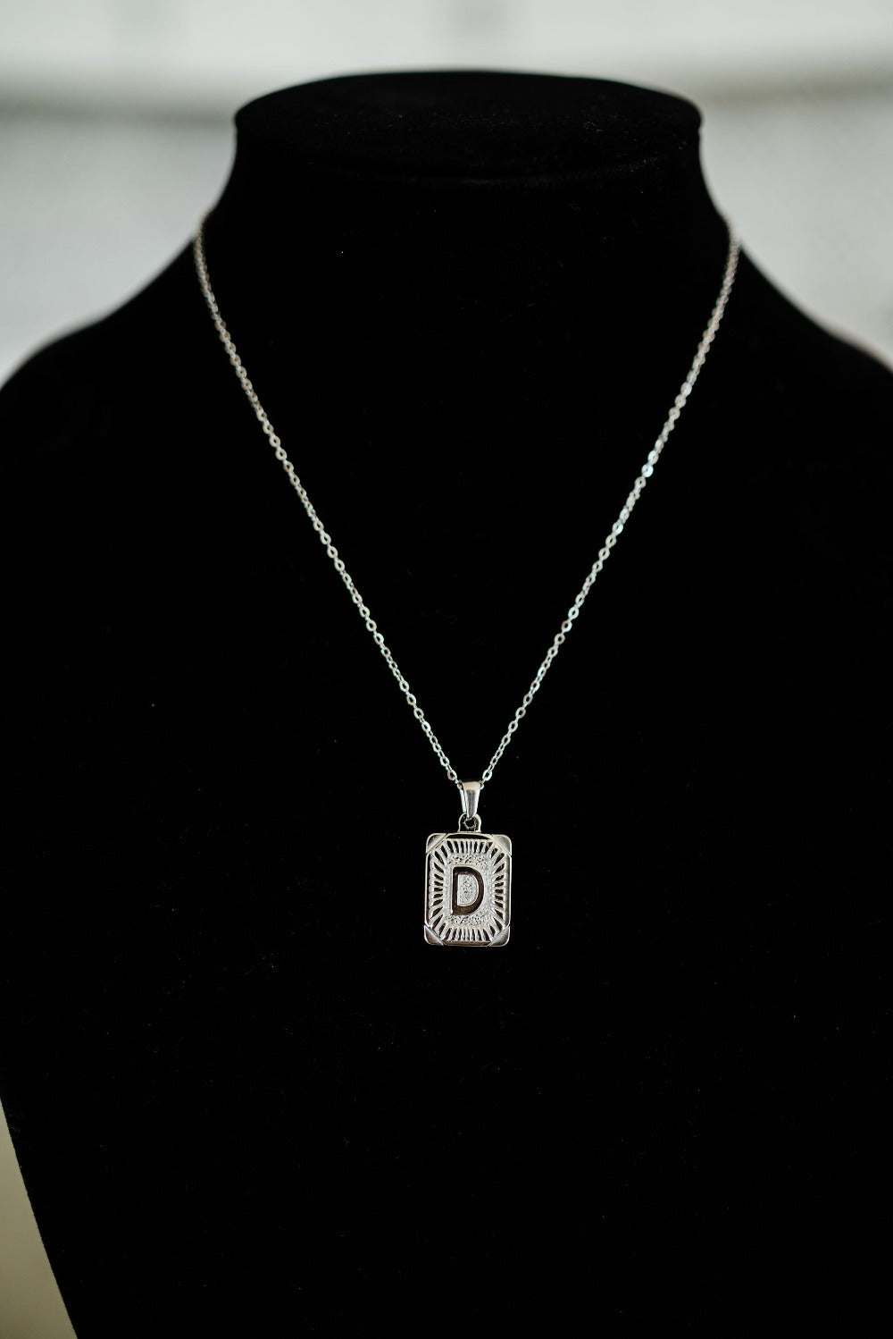selena initial pendant necklace