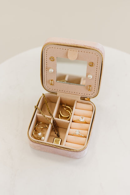 Eloise Velvet Jewelry Case